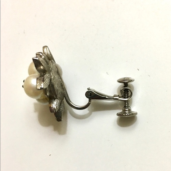 Vintage Rhinestone Pearl Earrings Pat# 3,176,475 - Picture 8 of 8